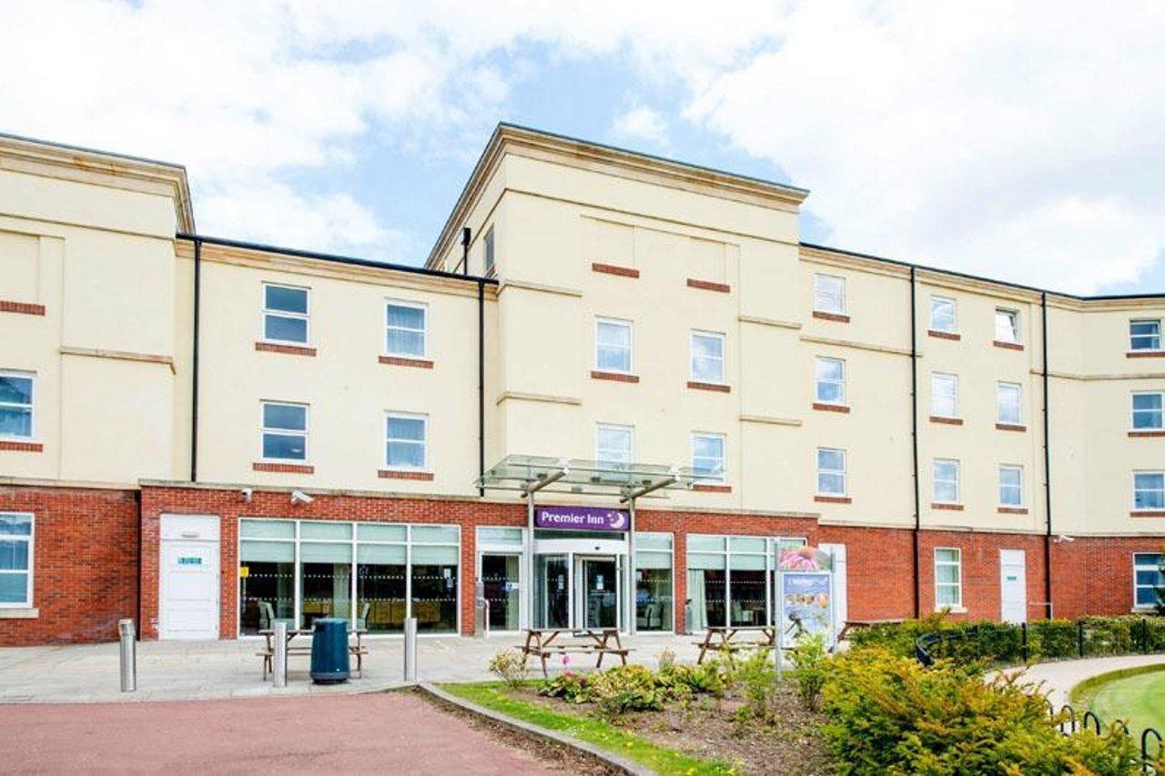 Premier Inn Stoke - Trentham Gardens Exterior photo